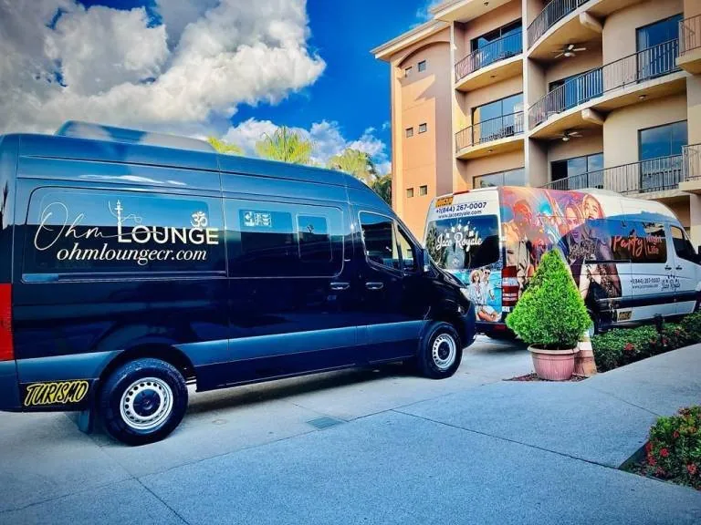 Private passenger vans available for Jaco Royale guests