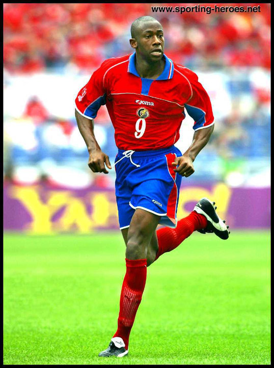 Paolo Wanchope representing Costa Rica on the field 