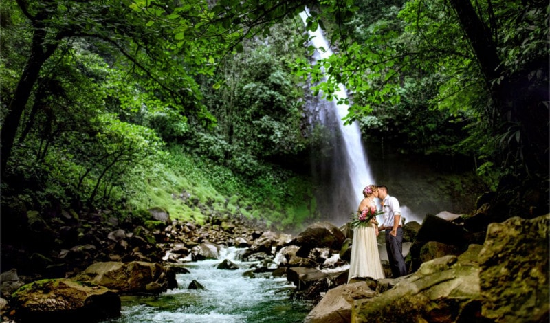 Green wedding destination: Costa Rica