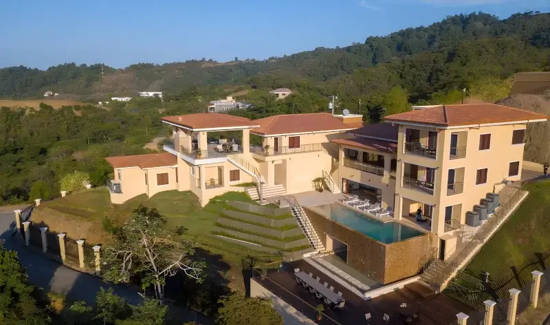 Large 7-bedroom luxury mansion Royale Amazon with expansive outdoor entertainment and BBQ area for groups in Jaco, Costa Rica