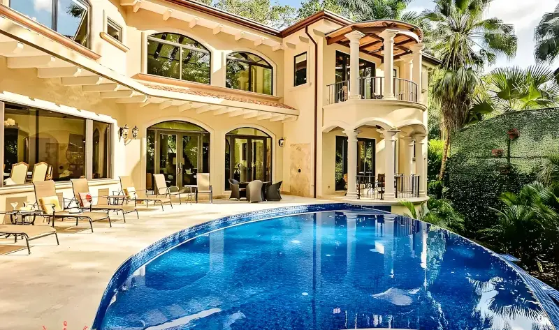Royale Peach Luxury Villa in Jacó Costa Rica