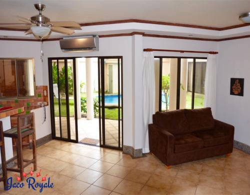 Royale-Mahogany-Pool-View-1