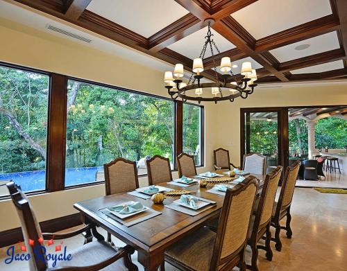 Royale-Peach-Dining-Room-1-1