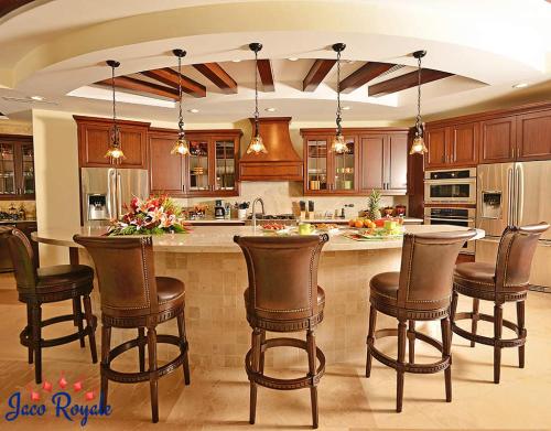 Royale-Peach-Interior-Gourmet-Kitchen-1-1